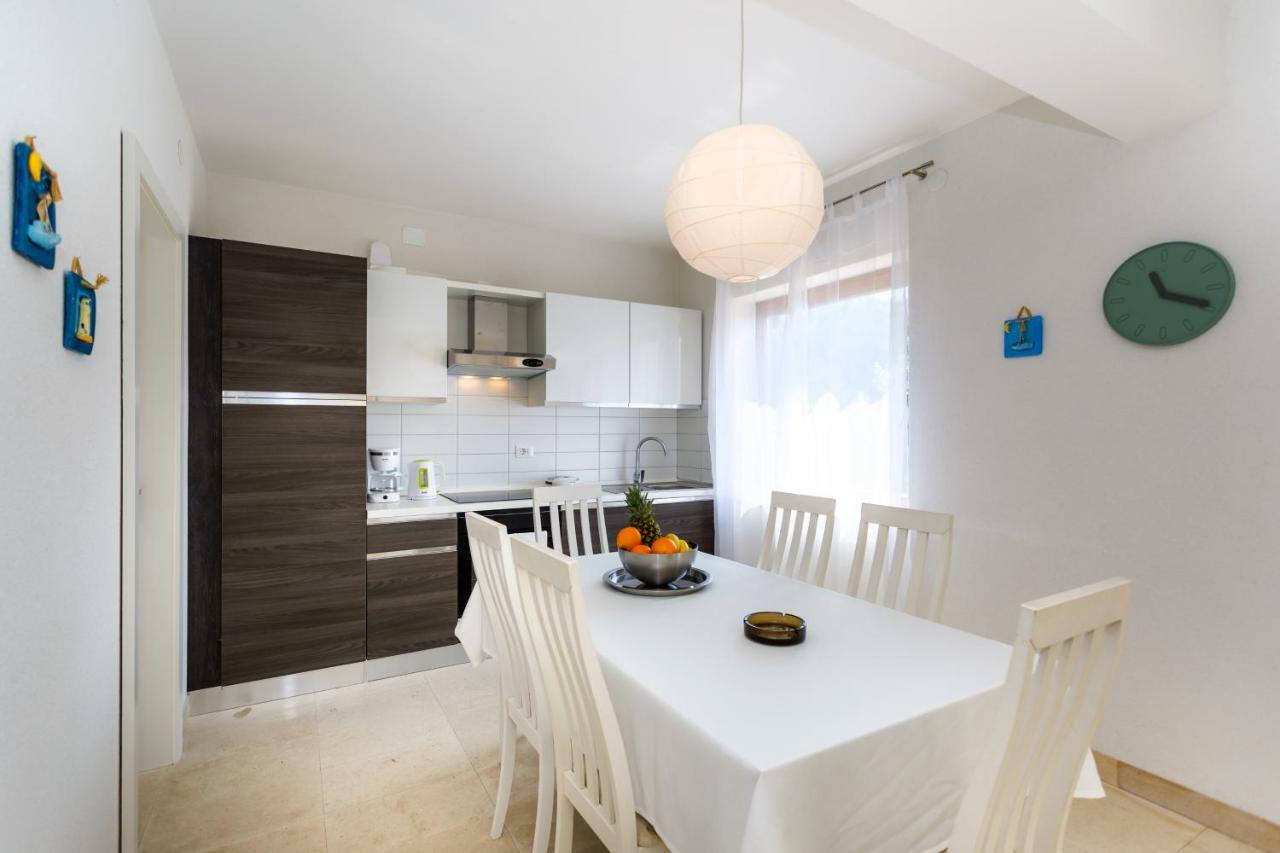 Apartman Jezevac Krk Town Exterior photo